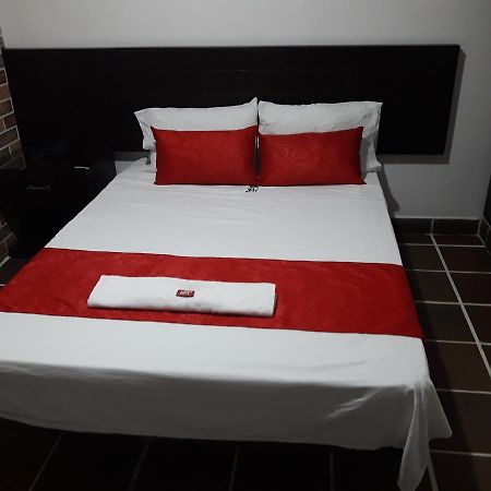 Hotel Valle De Beraca Cúcuta Екстериор снимка