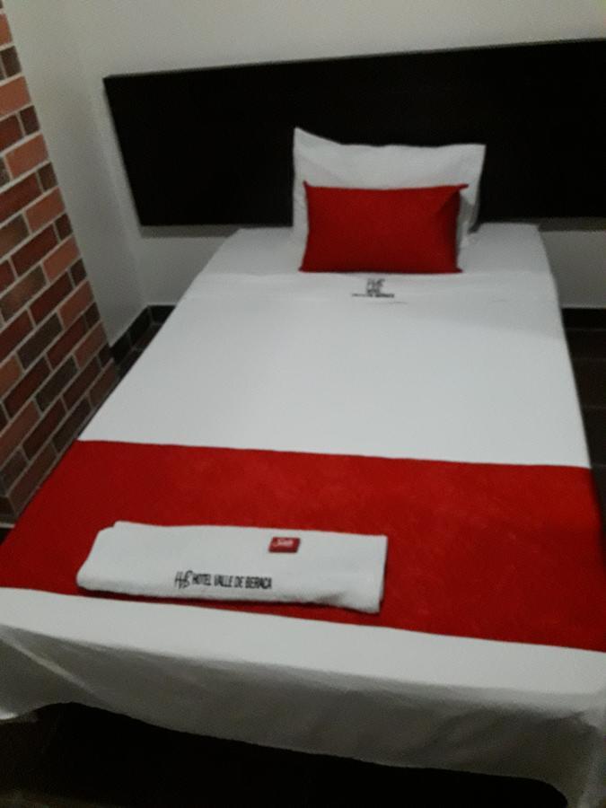 Hotel Valle De Beraca Cúcuta Екстериор снимка